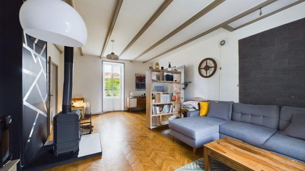 Maison 8 pièces Vérines 170 m2, Verines 17540