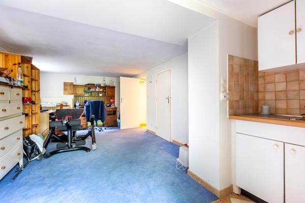 Belle meulière au calme, non mitoyenne, sans vis à vis et avec magnifique jardin.