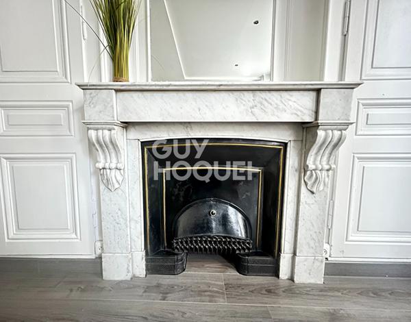 Joli T2 rénové 46 m2 Grande rue de la Croix Rousse