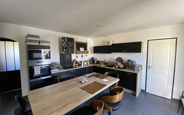 Maison à vendre    4 pièces •  Arvert