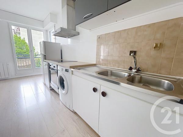 Appartement à vendre  2 pièces - 57,12 m2 LE KREMLIN BICETRE - 94