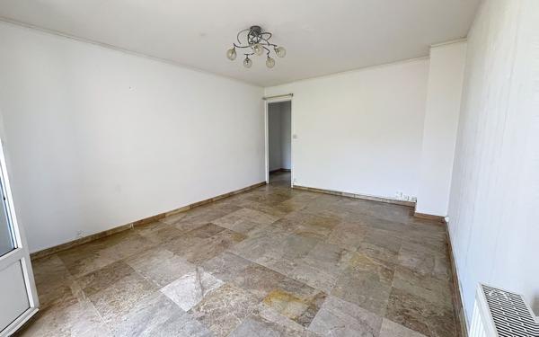 Appartement à vendre    4 pièces • 73 m2 Fréjus