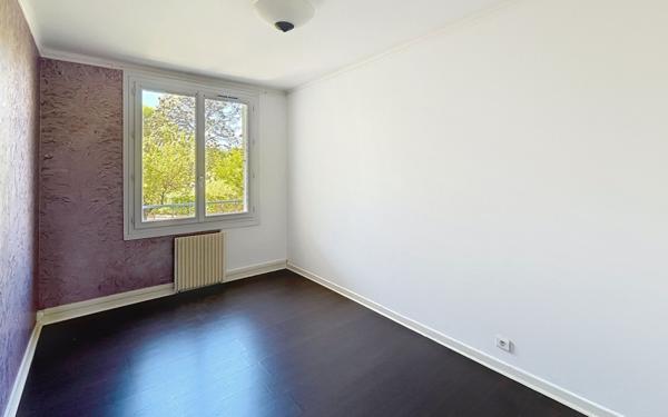 Appartement à vendre    4 pièces • 73 m2 Fréjus