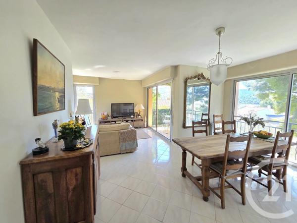 Maison à vendre  6 pièces - 146 m 2   ALLAUCH  - 13