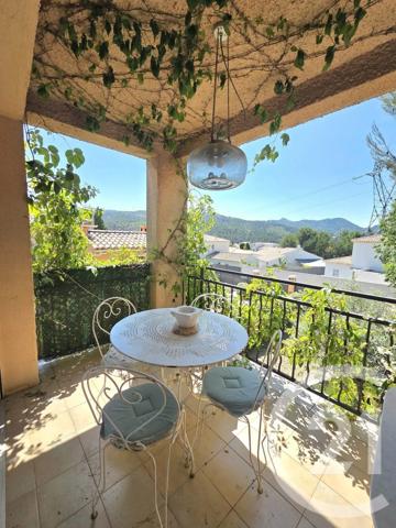 Maison à vendre  6 pièces - 146 m 2   ALLAUCH  - 13