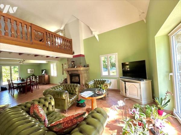 Coup de cœur  assuré pour cette maison de caractère en parfait état!