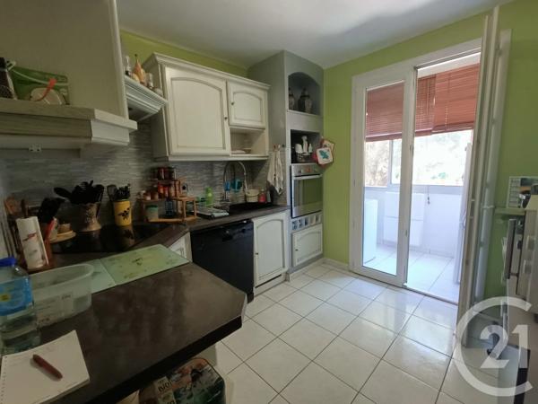 Appartement F4 à vendre  4 pièces - 71,17 m 2   SEPTEMES LES VALLONS  - 13