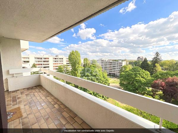 ORLÉANS, T3 DE 73 M², 7E ÉTAGE AVEC ASCENSEUR, BALCON PLEIN SUD, DPE C, PARKING ET CAVE