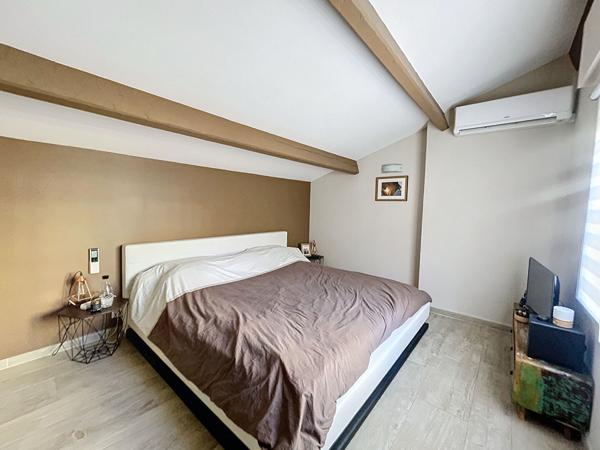 Rare a la vente, superbe duplex lumineux avec terrasse et vue degagee