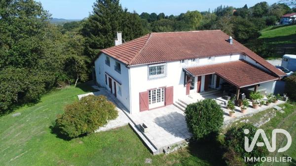 Maison à vendre 8 pièces 221 m² Urt