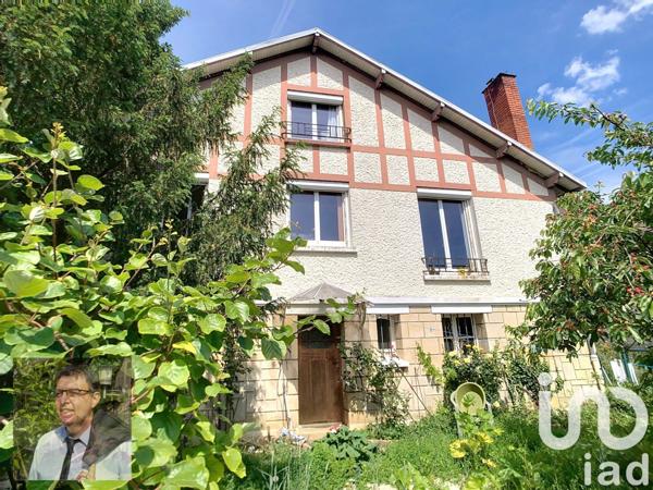 Maison traditionnelle 6 pièces de 94 m² à Crosne (91560)