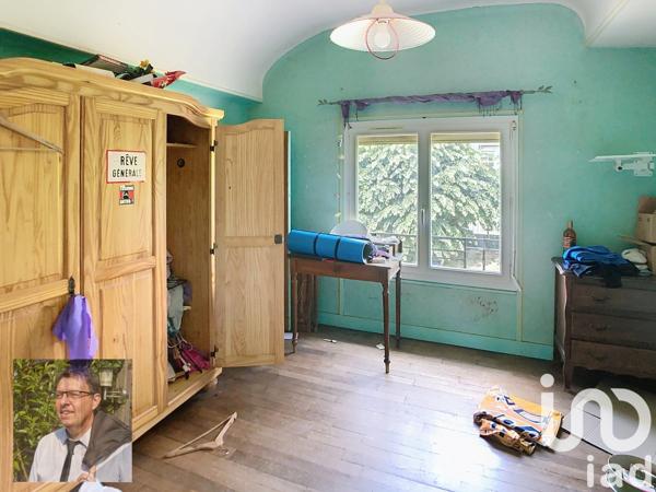 Maison traditionnelle 6 pièces de 94 m² à Crosne (91560)