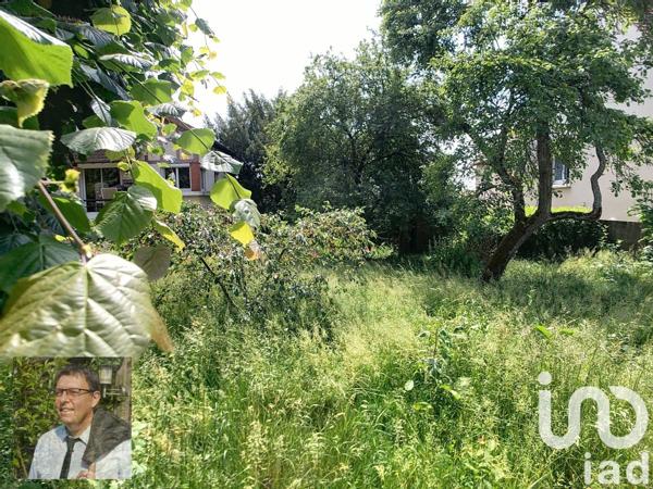 Maison traditionnelle 6 pièces de 94 m² à Crosne (91560)