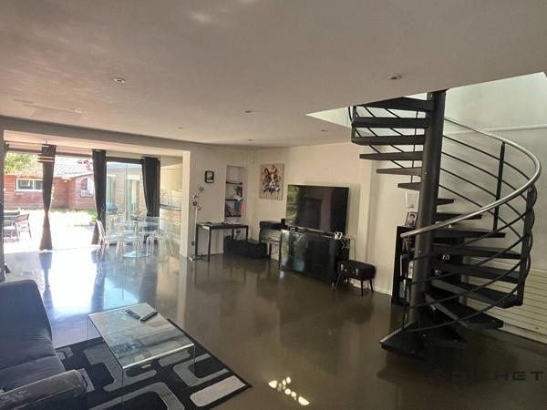 Maison 7 pièces 160 m² BORDEAUX - 33200