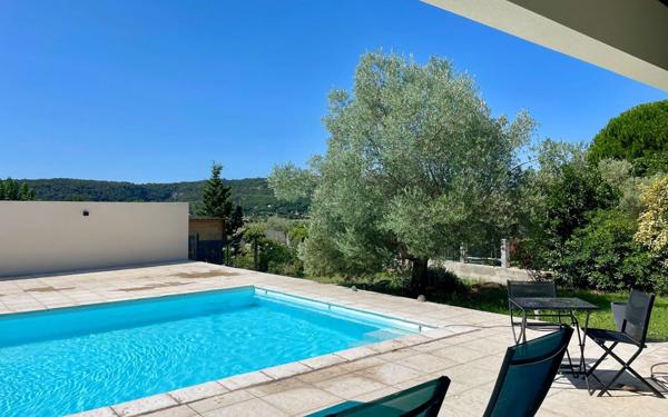 Maison à vendre    6 pièces •  Saint-Paul-Trois-Châteaux