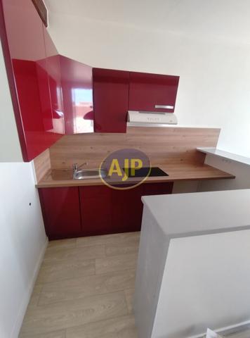 Appartement à louer Rochefort : 2 pièces, 44m² avec 1 chambre(s) à 595€ - AJP Immobilier Rochefort