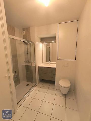 Appartement à louer 2 pièces 41.12m² Lyon (69008)