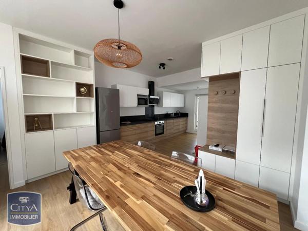 Appartement à louer 3 pièces 82.41m² Arras (62000)