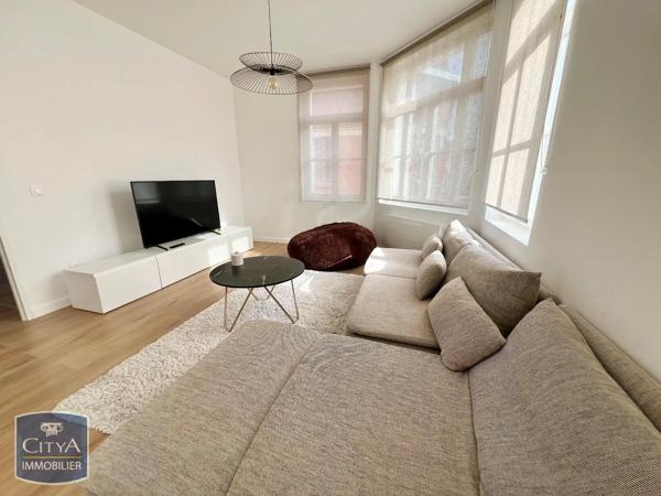 Appartement à louer 3 pièces 82.41m² Arras (62000)