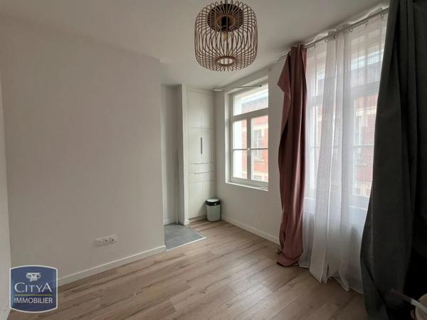 Appartement à louer 3 pièces 82.41m² Arras (62000)