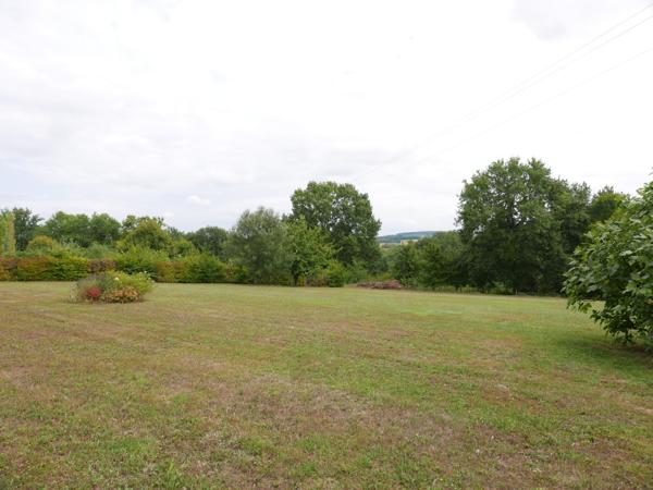 Ribérac (24600) LA CAMPAGNE AUX PORTES DE LA VILLE