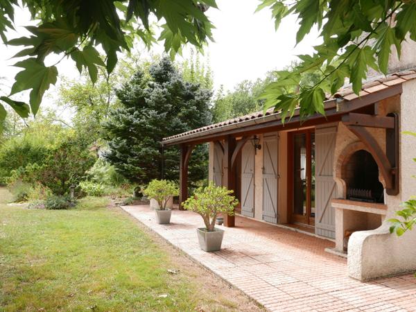 Ribérac (24600) LA CAMPAGNE AUX PORTES DE LA VILLE