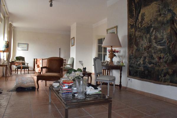 DANS CASTRES, APPARTEMENT DE STANDING AU DERNIER ETAGE