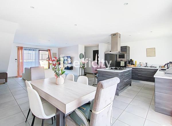 Maison 4 pièces - 105 m² Exclusivité efficity