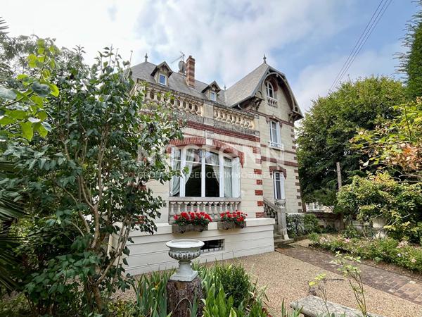 Maison de maître sur la commune d'Auvers-sur-Oise - 185 m² 5 chambres