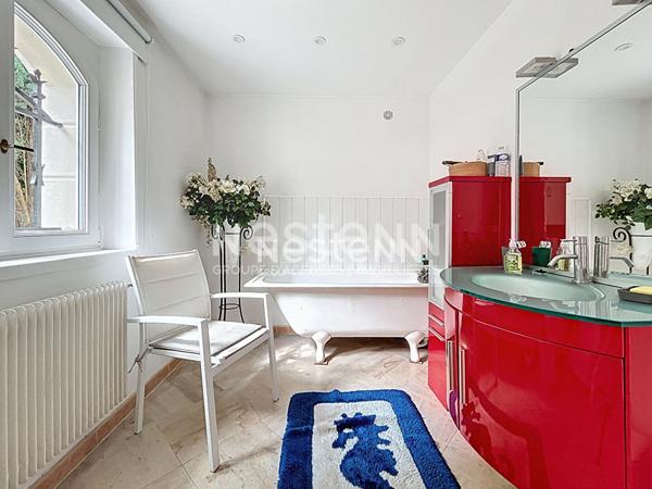 Maison de maître sur la commune d'Auvers-sur-Oise - 185 m² 5 chambres