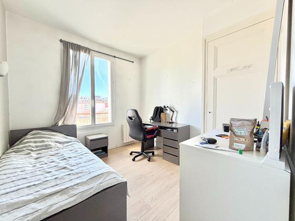 À vendre - Appartement T4 de 63 m² - Idéalement situé face à la faculté