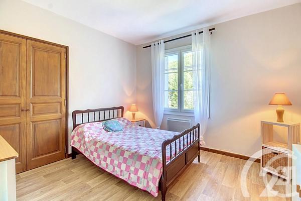 Maison à vendre  5 pièces - 126,50 m2 ROBION - 84