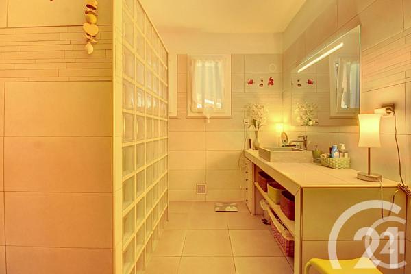 Maison à vendre  5 pièces - 126,50 m2 ROBION - 84