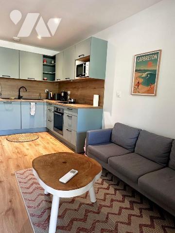 Appartement à Vendre à Capbreton, Landes (40)
Très bel appartement NEUF en duplex situé à l'ét...