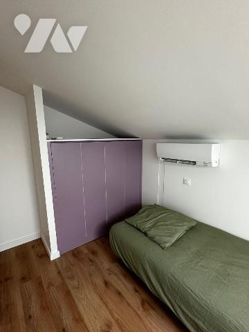 Appartement à Vendre à Capbreton, Landes (40)
Très bel appartement NEUF en duplex situé à l'ét...