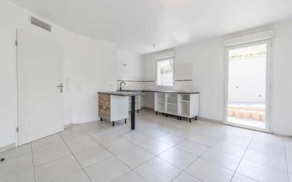 Appartement à vendre    2 pièces • 42,01 m2 Mandelieu-la-Napoule