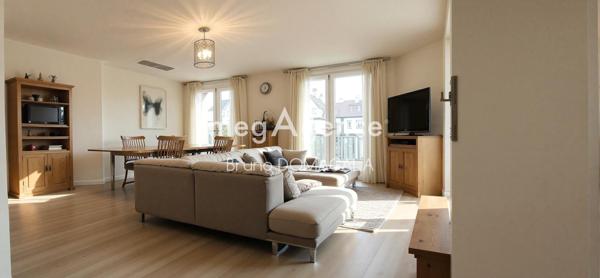 Appartement à TRAPPES, 78190 - 5 pièces 105m²