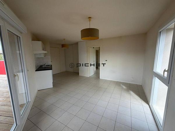 Appartement 2 pièces 42 m² SAINT JEAN D ILLAC - 33127