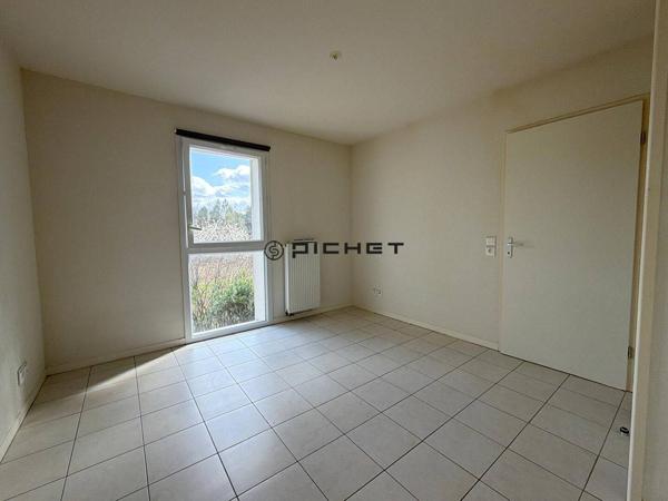 Appartement 2 pièces 42 m² SAINT JEAN D ILLAC - 33127