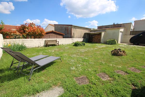 Lumineux plain-pied fraîchement rénové