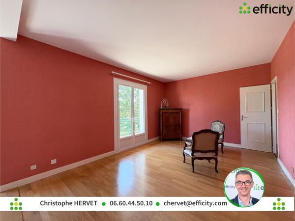 Maison 8 pièces - 263 m²