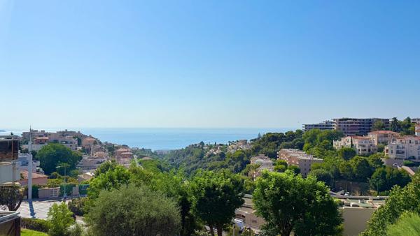 A VENDRE - NICE FABRON : Appartement Grand 2 pièces 60 m2, vue mer