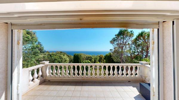 VILLA 150m² - ANTHÉOR - VUE MER PANORAMIQUE - DOMAINE PRIVÉ