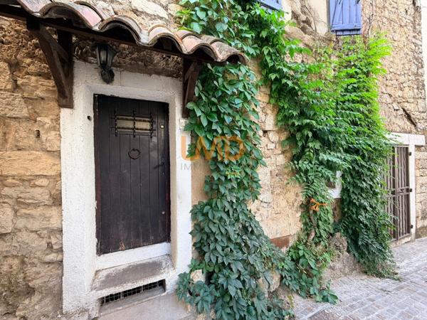 Maison en pierre au cœur de Trans-en-Provence