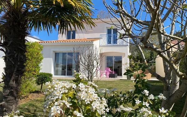 Maison à vendre    4 pièces •  Vaux-sur-Mer