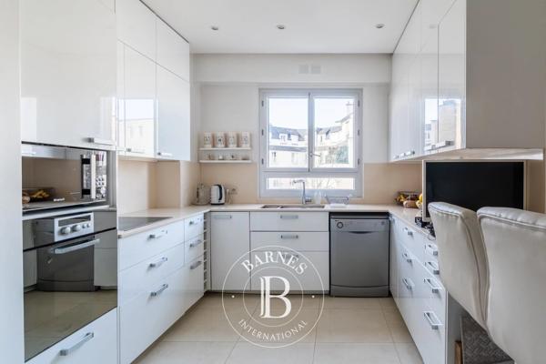 Neuilly-sur-Seine, Appartement 3 Chambres -  125 m² à vendre