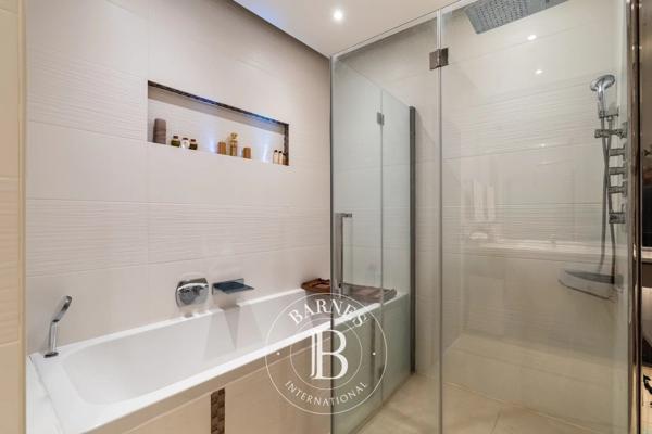 Neuilly-sur-Seine, Appartement 3 Chambres -  125 m² à vendre