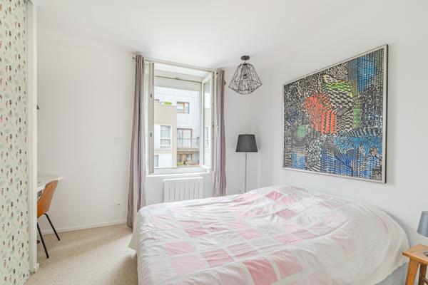 Boulogne-Billancourt – Superbe appartement familial rénové au dernier étage avec ascenseur