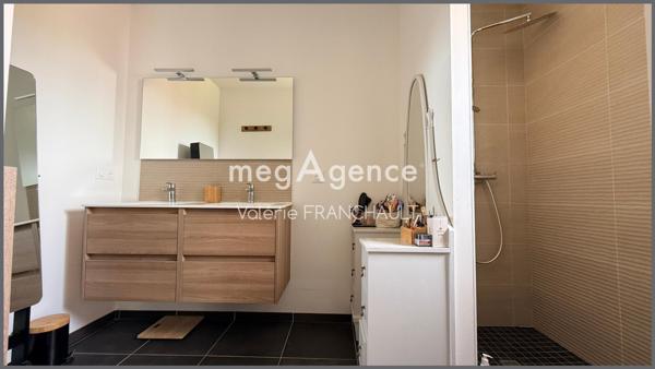 Maison à SAINTE-GEMME-LA-PLAINE, 85400 - 5 pièces 108m²