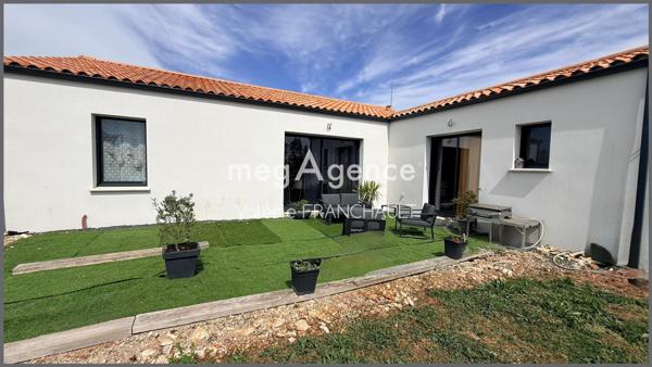 Maison à SAINTE-GEMME-LA-PLAINE, 85400 - 5 pièces 108m²
